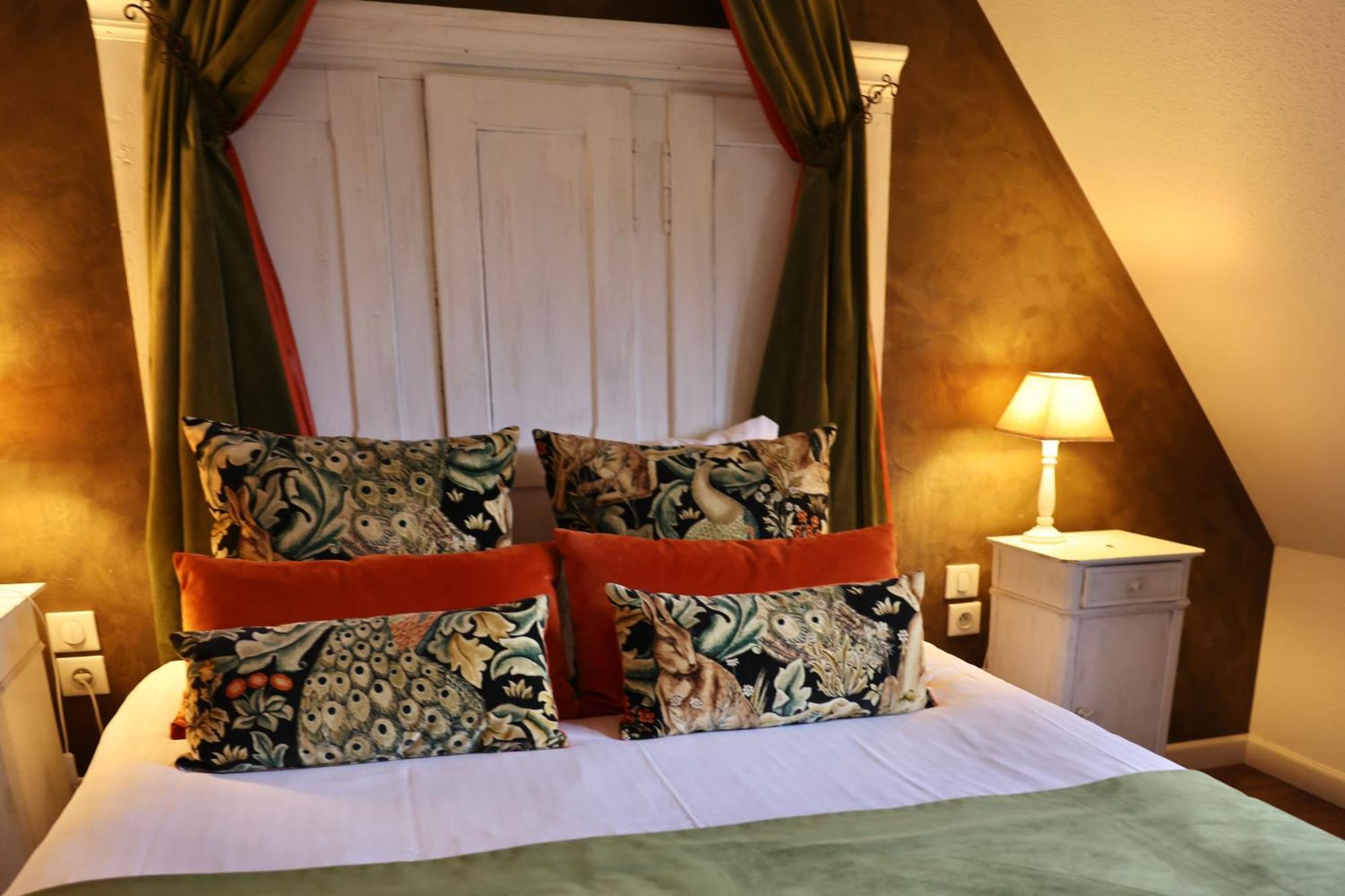 Hotel Restaurant Verger Des Chateaux, Route Des Vins Haut-Koenigsbourg 迪耶方塔勒 外观 照片