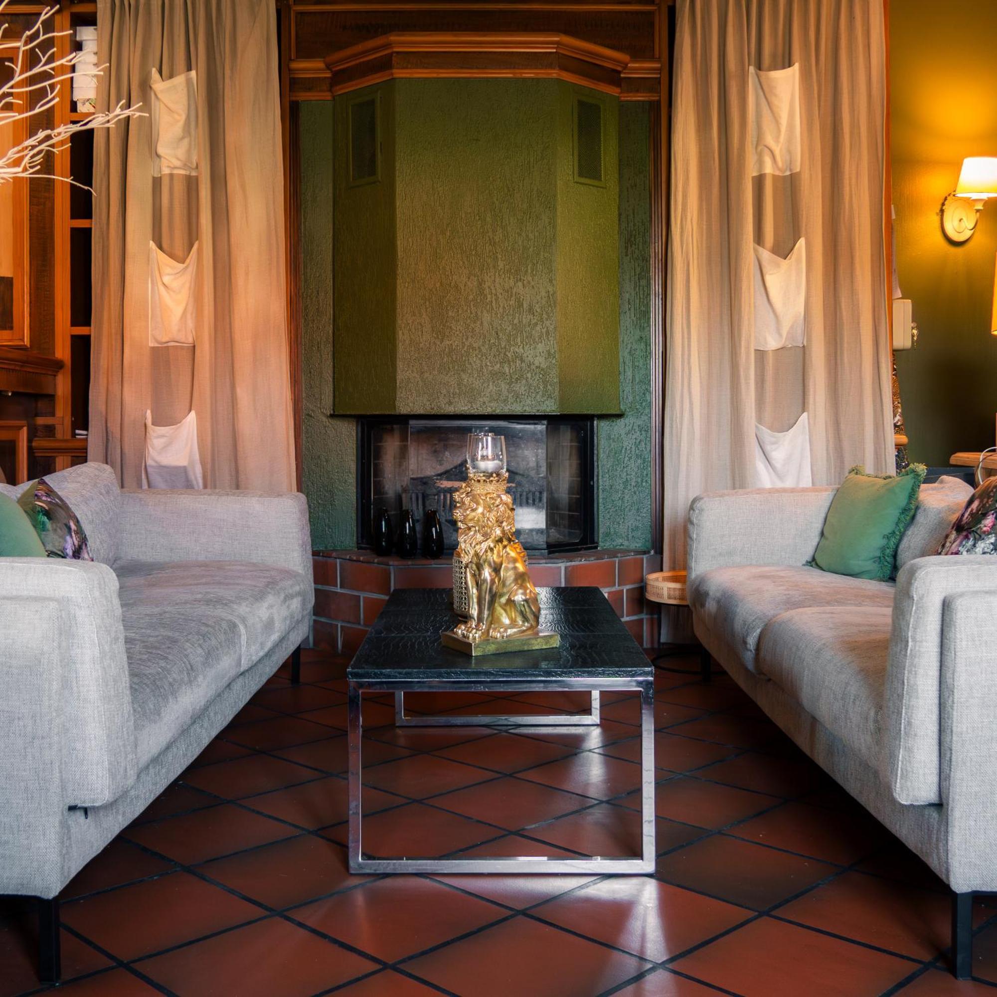 Hotel Restaurant Verger Des Chateaux, Route Des Vins Haut-Koenigsbourg 迪耶方塔勒 外观 照片